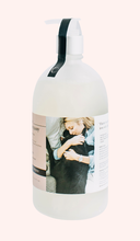 Load image into Gallery viewer, Organic Pet Co Calming Shampoo - Maggies Dog Wellness
